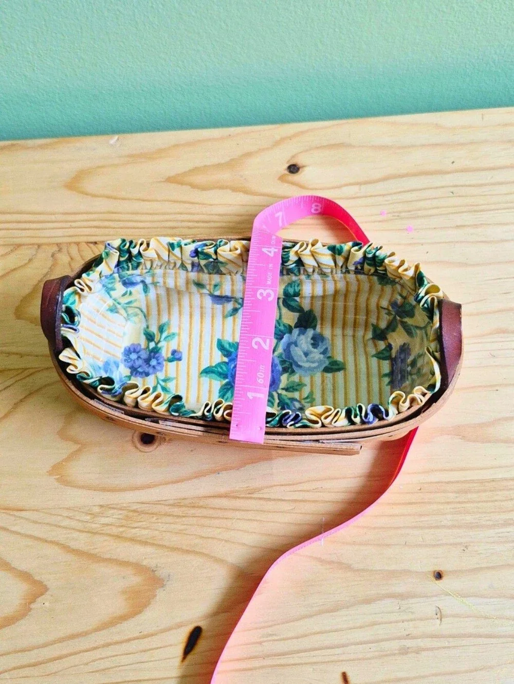 1996 Vintage Longaberger Cracker Basket with Leather Handles & Floral Liner